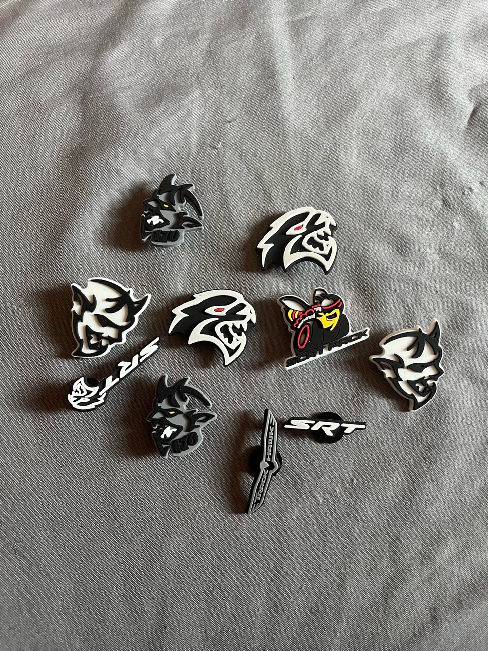 SRT Hellcat Rubber Pin Set - Black & White Car Emblems